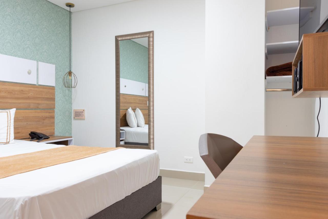 Infinity Hotel Medellín Esterno foto