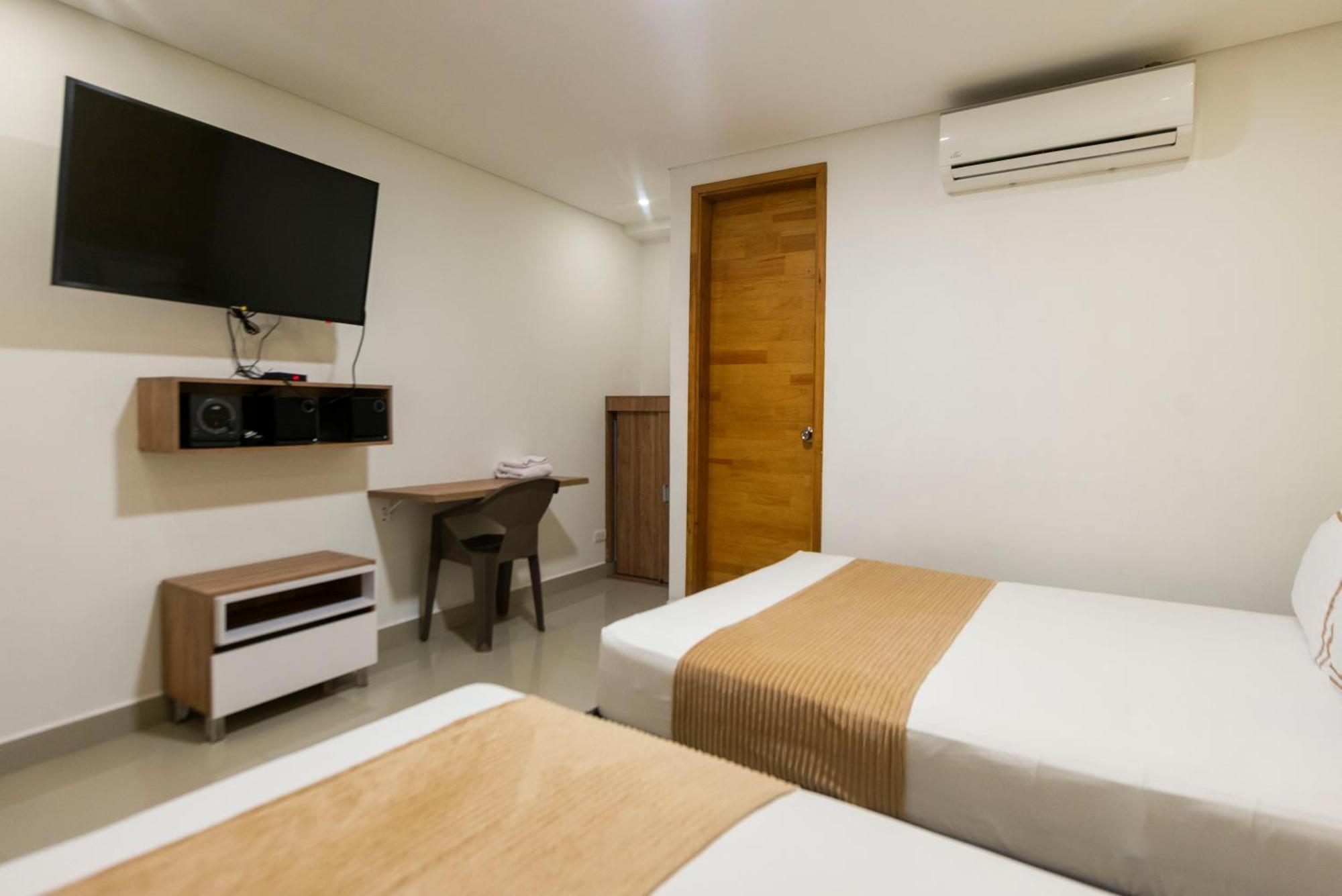 Infinity Hotel Medellín Esterno foto