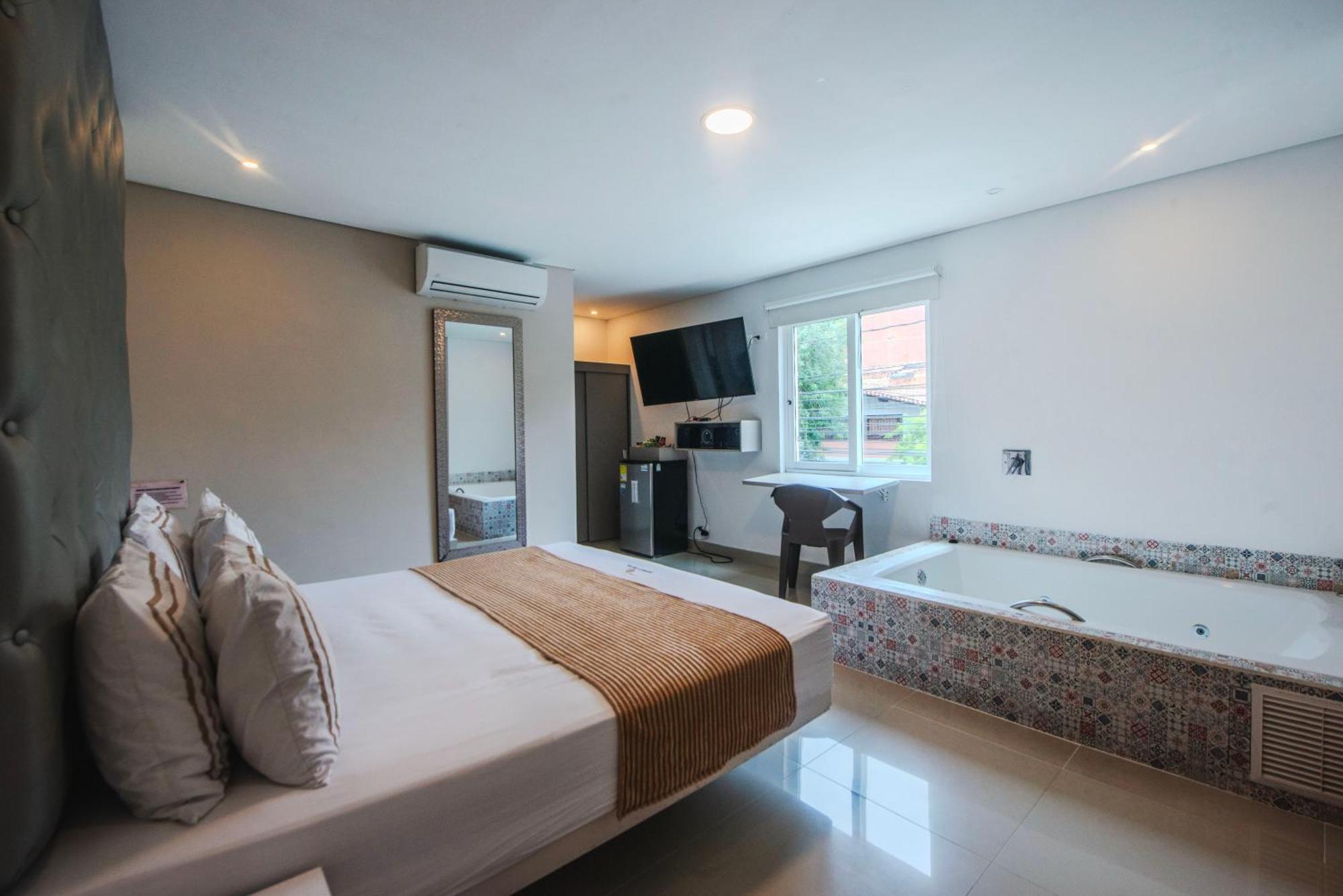 Infinity Hotel Medellín Esterno foto